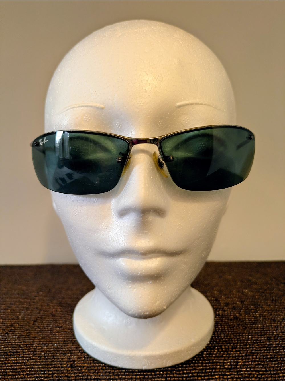 Ray-Ban Men’s Sunglasses with Dark Green Lenses and Polished Dark Metal Frame